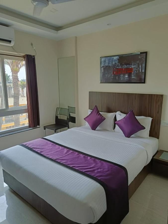 Sheldon Inn Kolkata Eksteriør bilde
